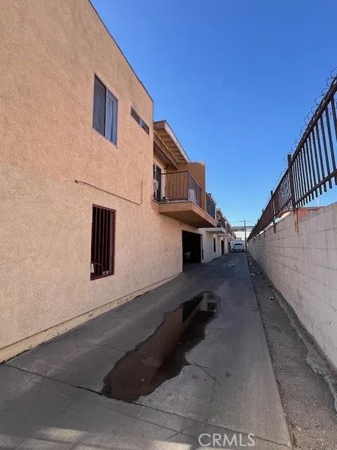 839 N Summit Avenue, Pasadena, California 91103 home-pic-26